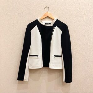 Chic Black and White Blazer Size Large